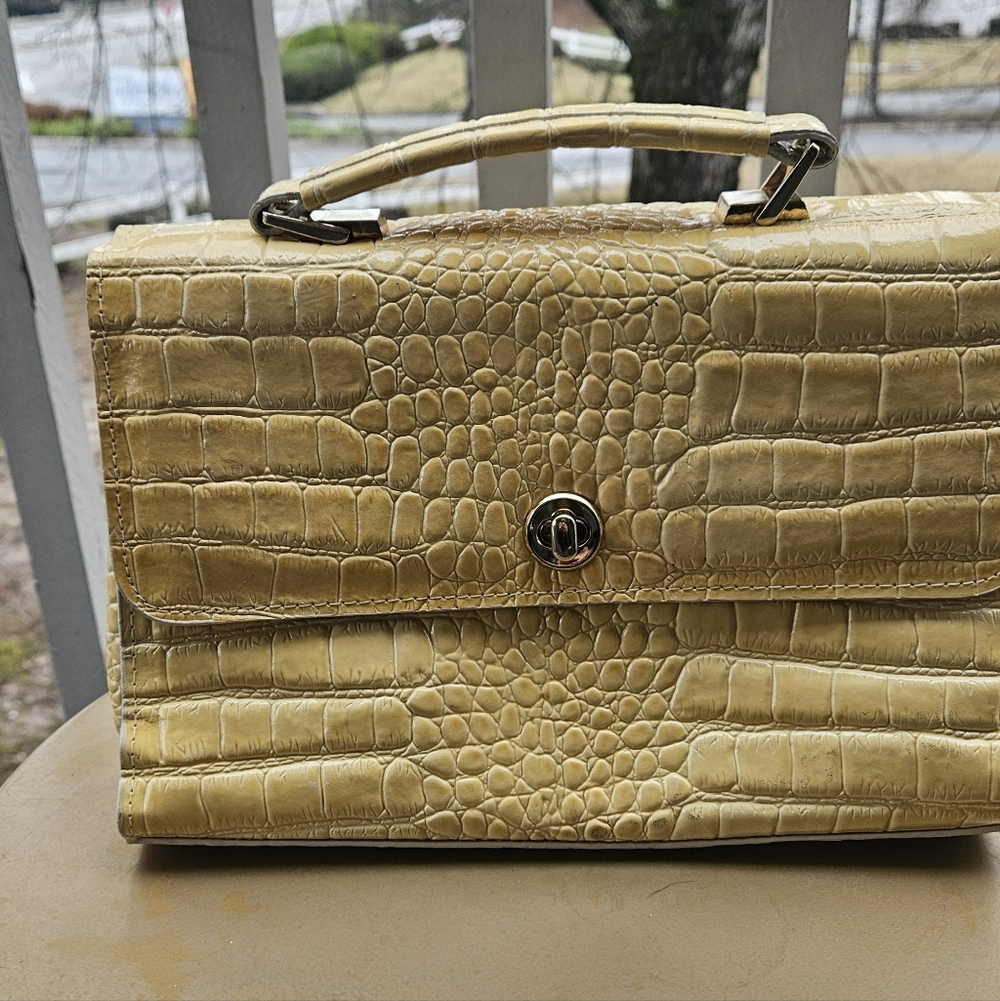 Vintage Vivace Yellow Crocodile-Embossed Handbag